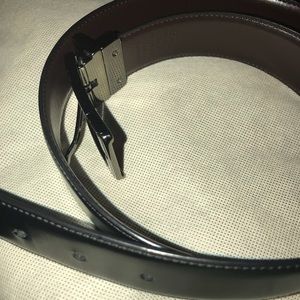 Reversible leather belt size 33/34 by Perry Ellis